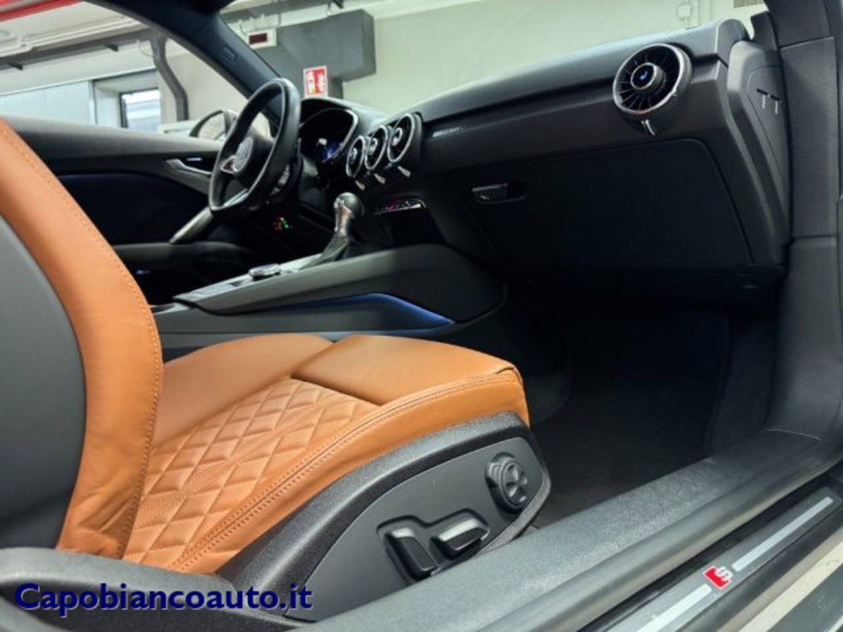 Audi TT Coupé 40 TFSI S tronic (18)
