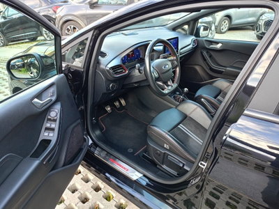 Ford Fiesta 1.5 Ecoboost 200 CV 5 porte ST (7)
