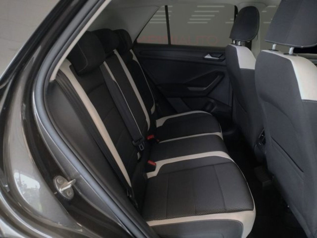 Volkswagen T-Roc 2.0 TDI SCR 150 CV DSG 4MOTION Sport BlueMotion Tech. (17)