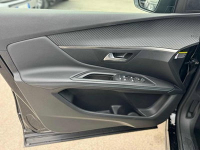 Peugeot 3008 BlueHDi 130 S&S Allure Pack (7)