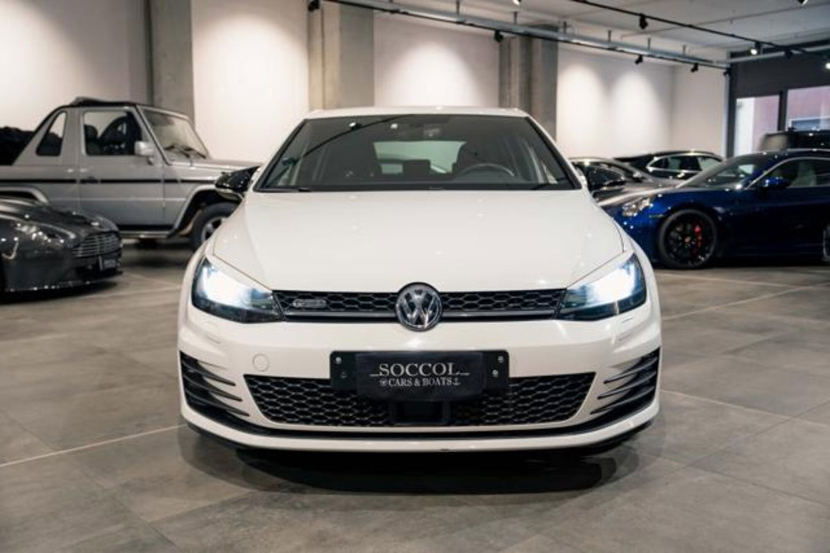 Volkswagen Golf GTD 2.0 TDI DSG 5p. BlueMotion Technology (2)
