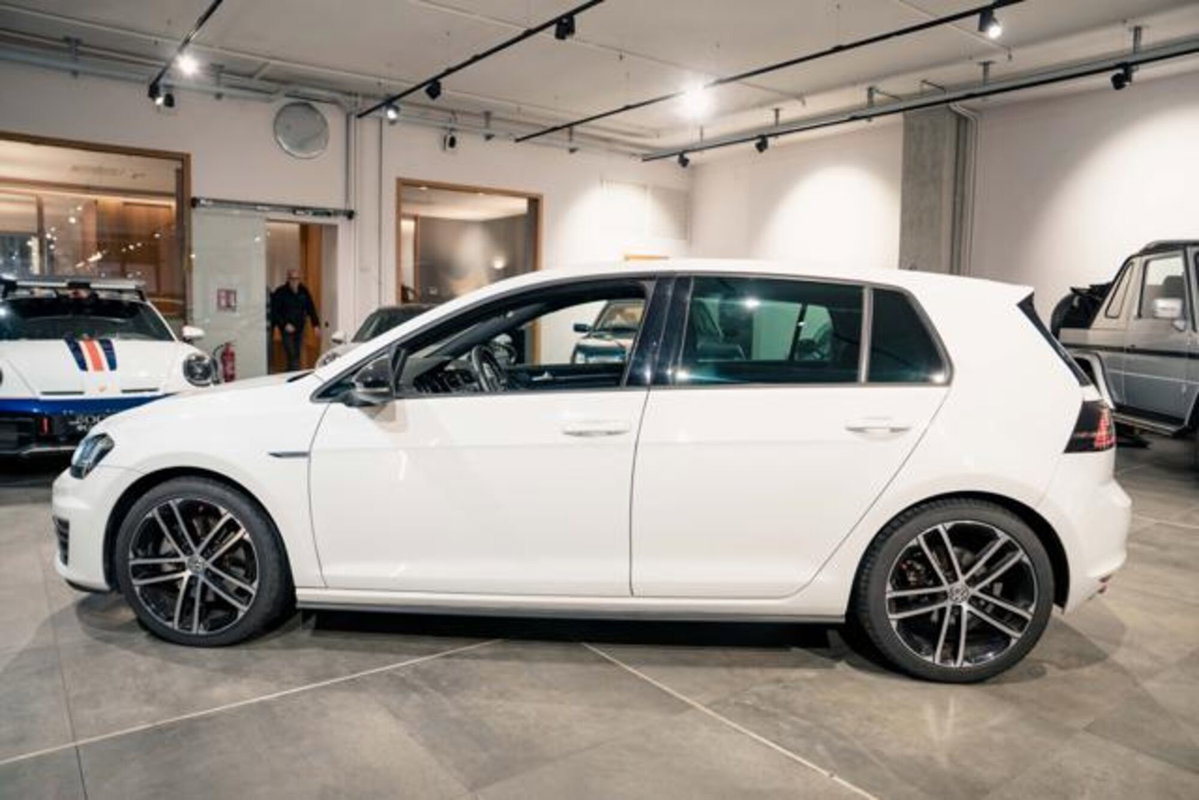 Volkswagen Golf GTD 2.0 TDI DSG 5p. BlueMotion Technology (3)