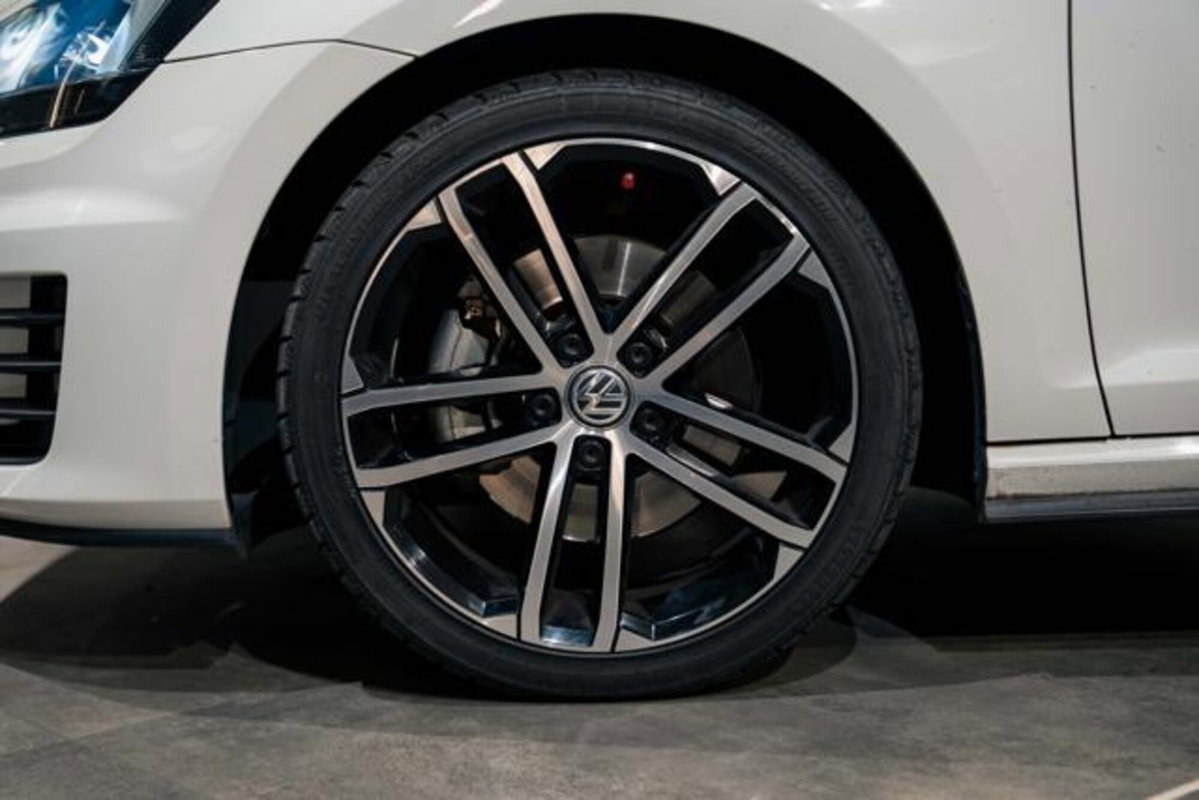 Volkswagen Golf GTD 2.0 TDI DSG 5p. BlueMotion Technology (4)