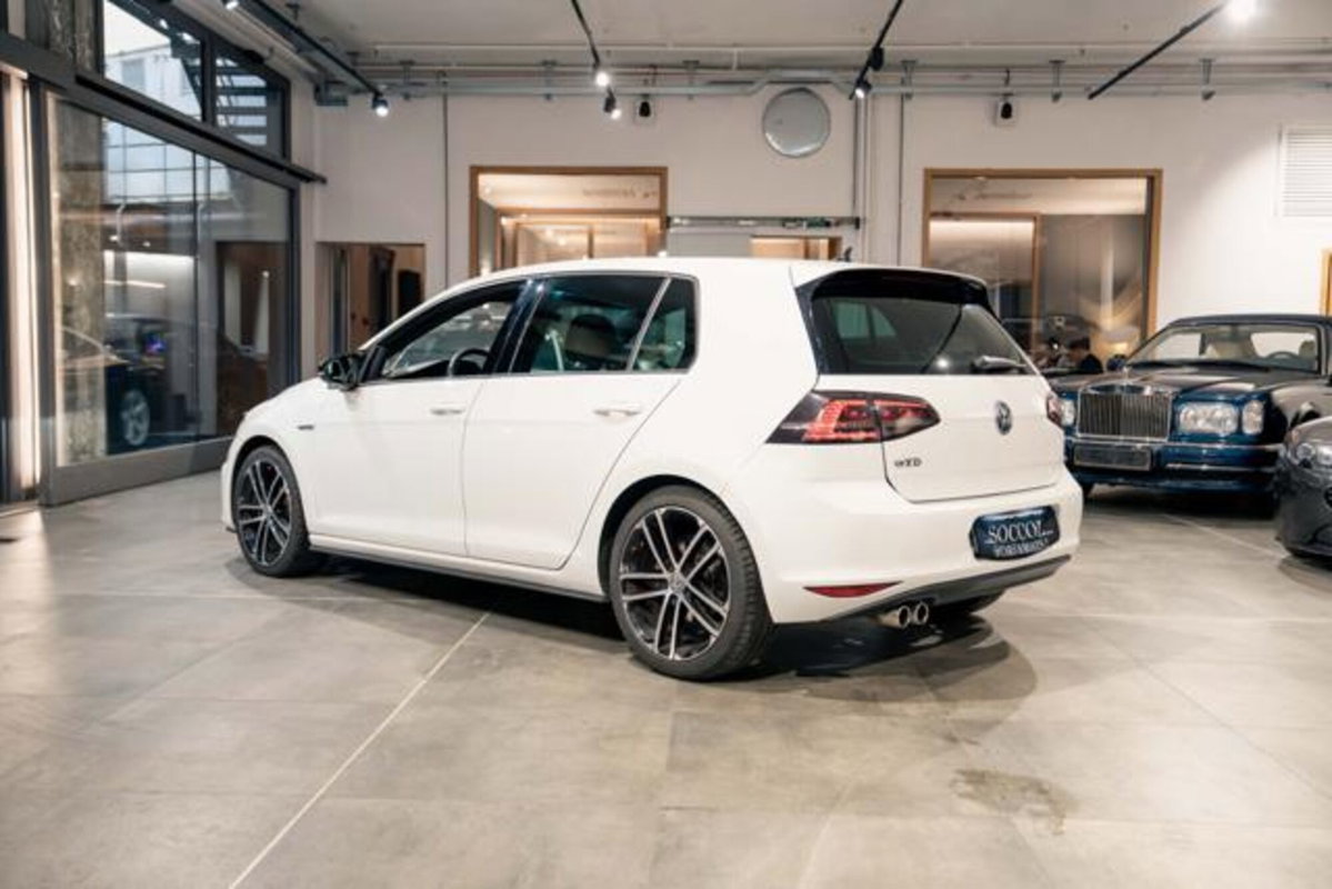 Volkswagen Golf GTD 2.0 TDI DSG 5p. BlueMotion Technology (5)