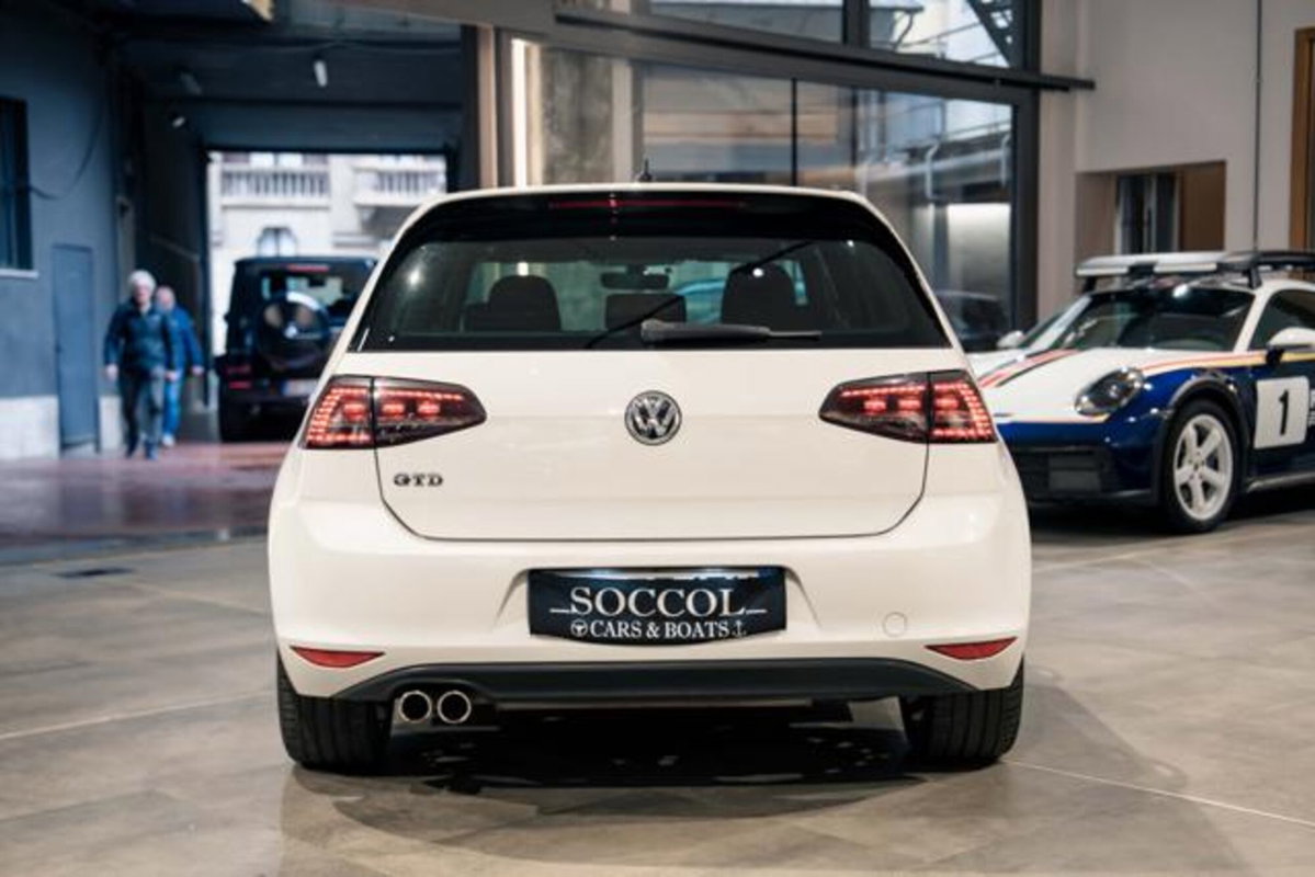 Volkswagen Golf GTD 2.0 TDI DSG 5p. BlueMotion Technology (6)
