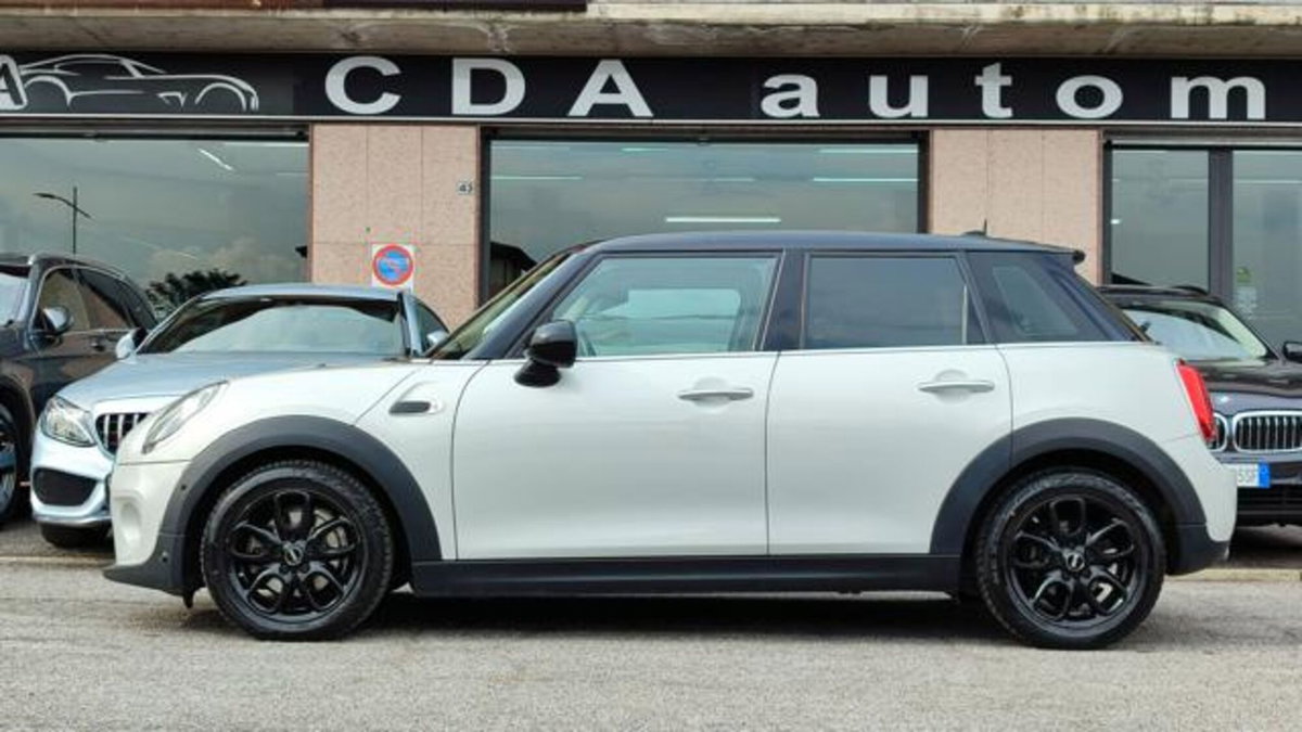 MINI Mini 1.5 Cooper D Business XL 5 porte (3)