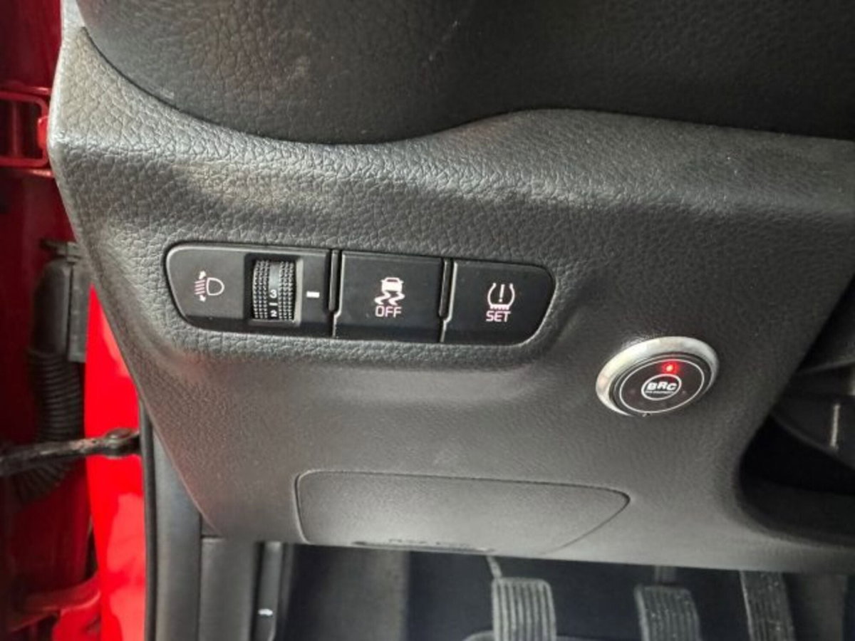 Kia Picanto 1.0 12V GPL 5 porte X Line (17)