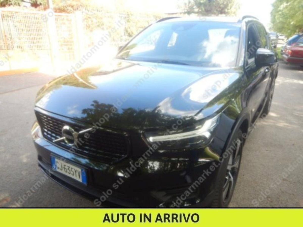 Volvo XC40 T5 Recharge Plug-in Hybrid R-design