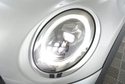 MINI Mini 1.5 Cooper Classic 5 porte (17)
