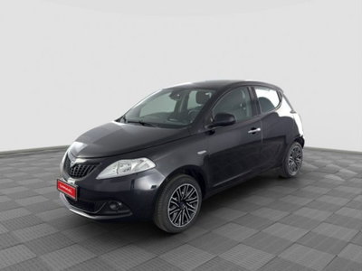 Lancia Ypsilon 1.0 FireFly 5 porte S&S Hybrid Silver Plus usata