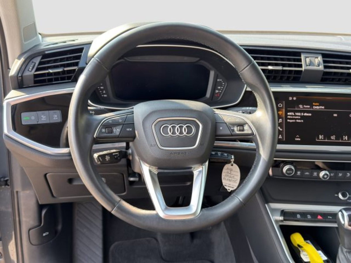 Audi Q3 35 TDI quattro S tronic Business Advanced (12)