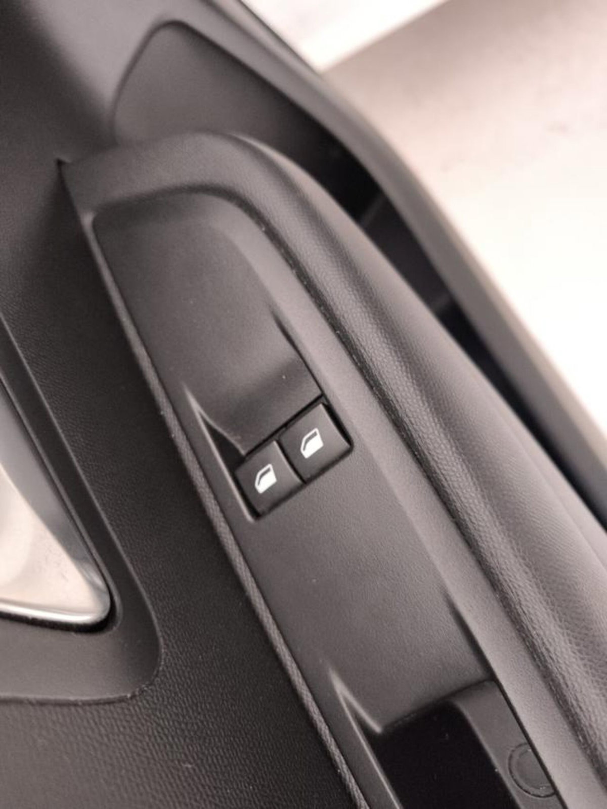 Peugeot 208 1.2 puretech Active s&s 75cv (16)