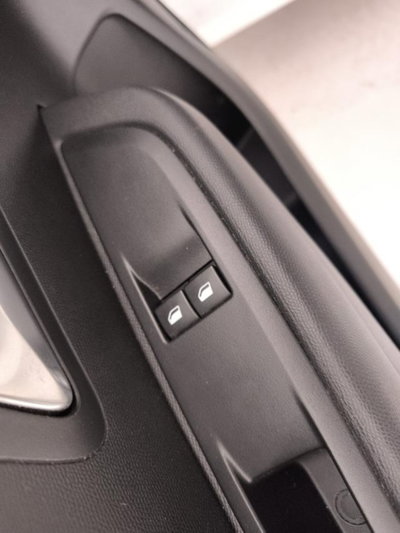Peugeot 208 1.2 puretech Active s&s 75cv (16)