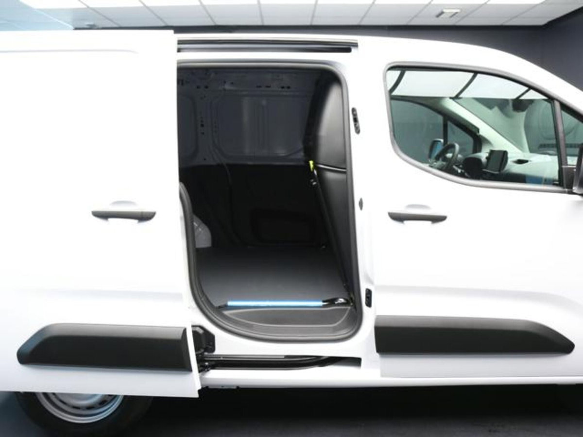 Citroen Berlingo Furgone BlueHDi 100 Van M Club (8)