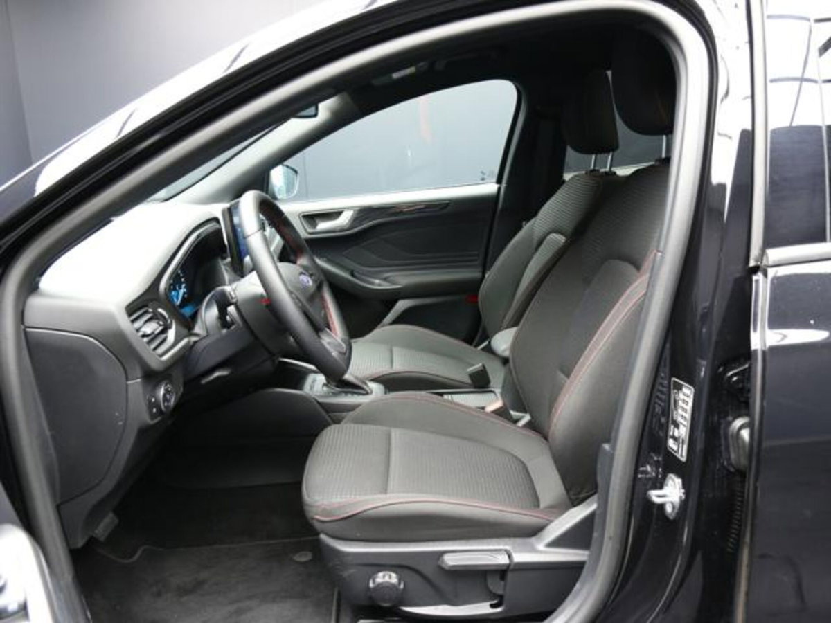 Ford Focus 1.0 EcoBoost Hybrid 155 CV 5p. ST-Line (10)