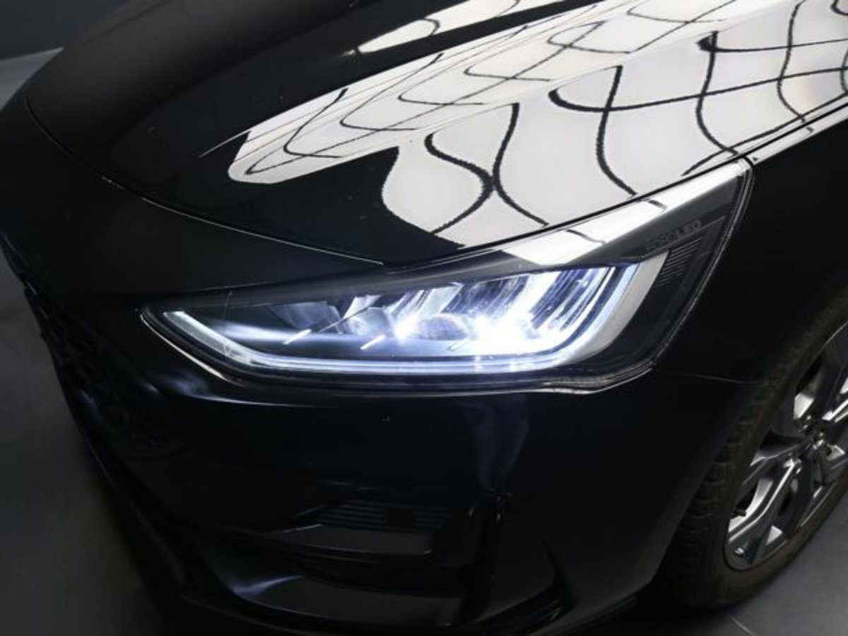 Ford Focus 1.0 EcoBoost Hybrid 155 CV 5p. ST-Line (11)