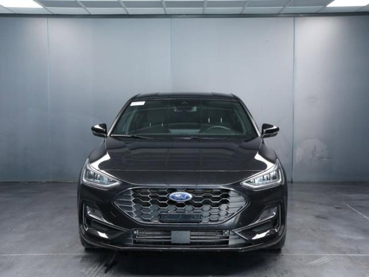 Ford Focus 1.0 EcoBoost Hybrid 155 CV 5p. ST-Line (2)