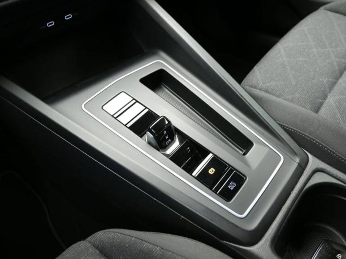 Volkswagen Golf Variant 1.0 eTSI EVO DSG Life (15)