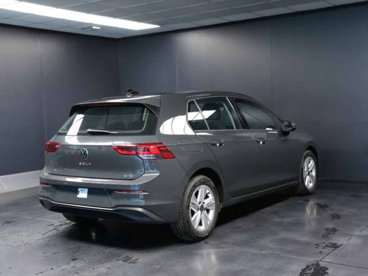 Volkswagen Golf Variant 1.0 eTSI EVO DSG Life (3)