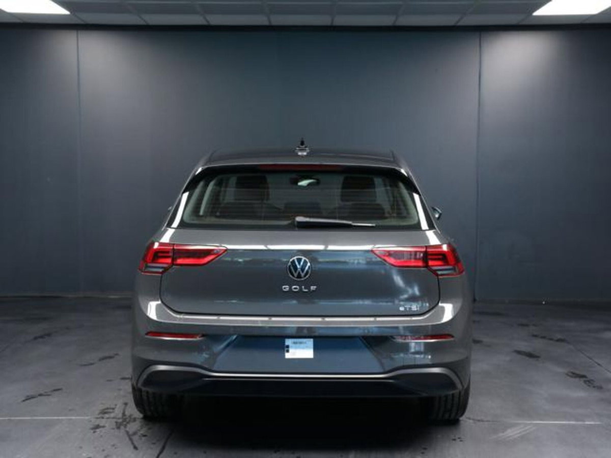 Volkswagen Golf Variant 1.0 eTSI EVO DSG Life (4)