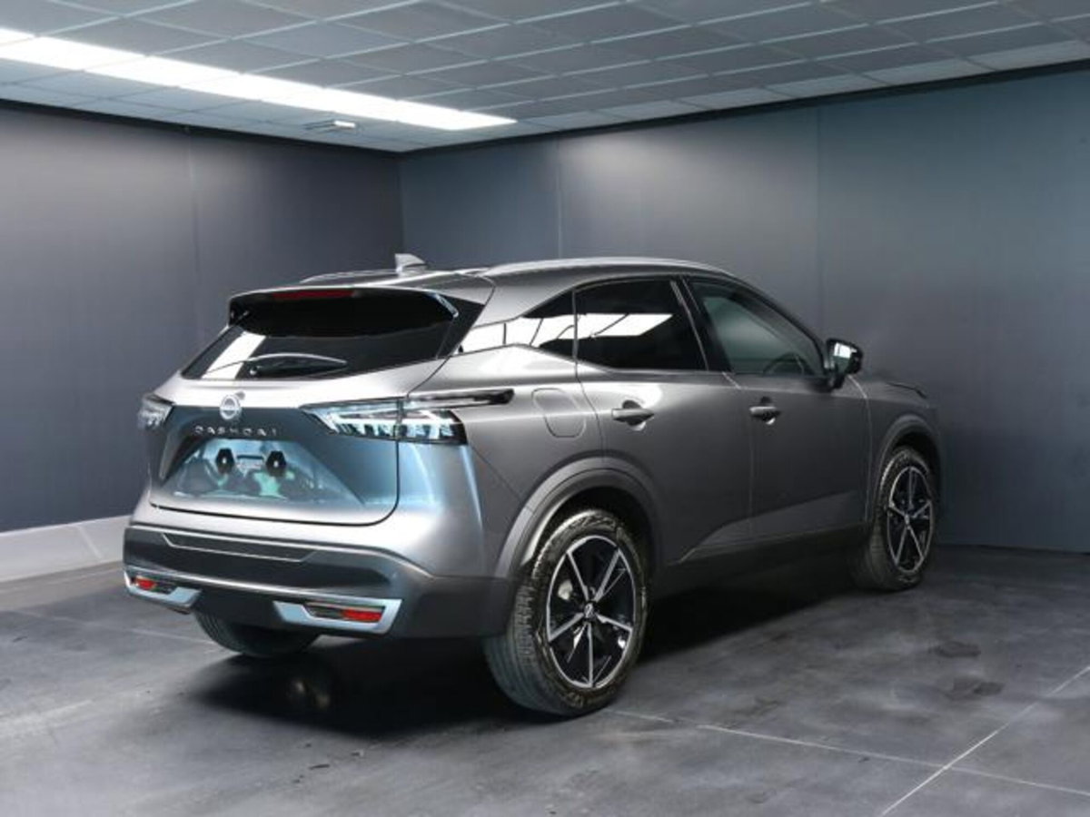 Nissan Qashqai 1.3 mhev Tekna 4wd 158cv xtronic (3)