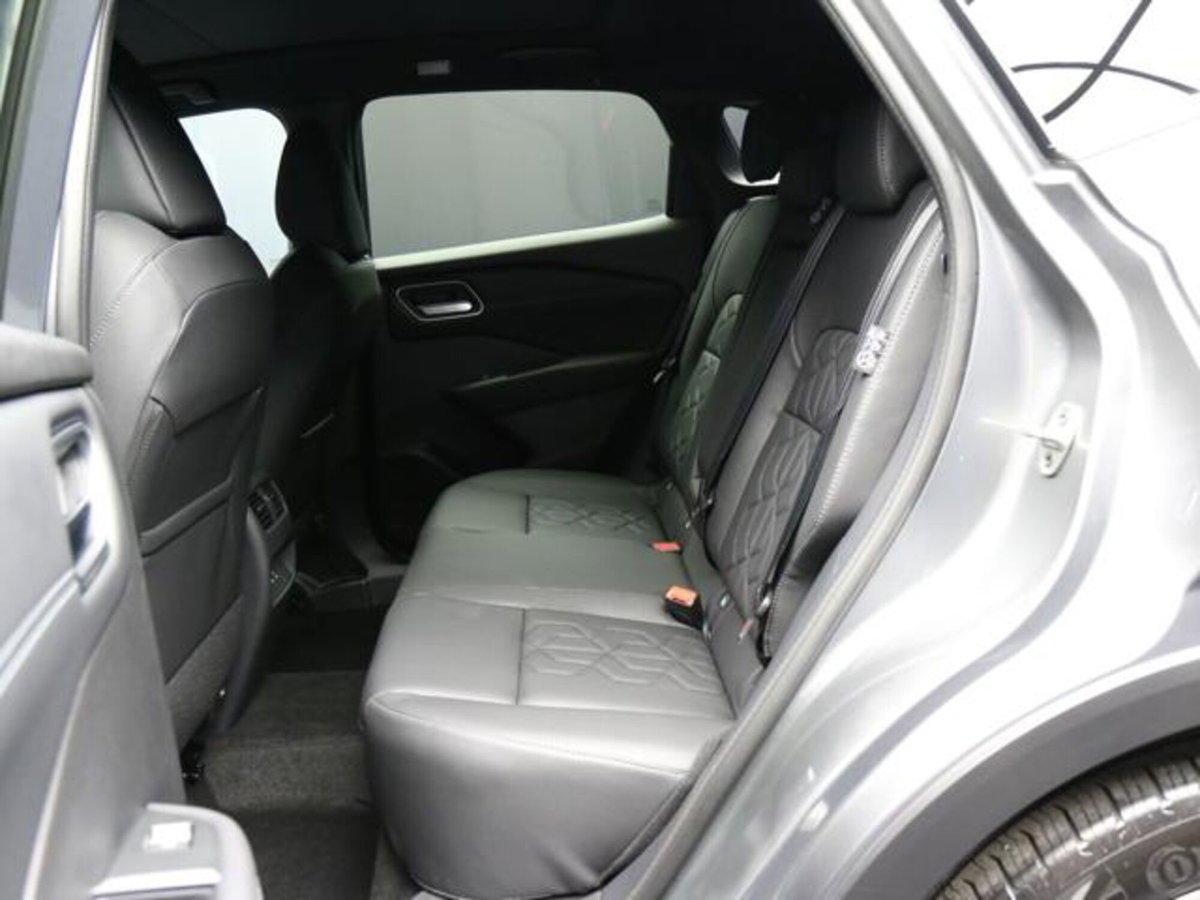 Nissan Qashqai 1.3 mhev Tekna 4wd 158cv xtronic (8)
