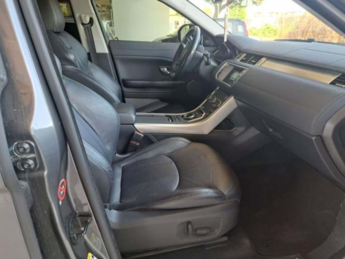 Land Rover Range Rover Evoque 2.0 eD4 5p. SE Dynamic (4)