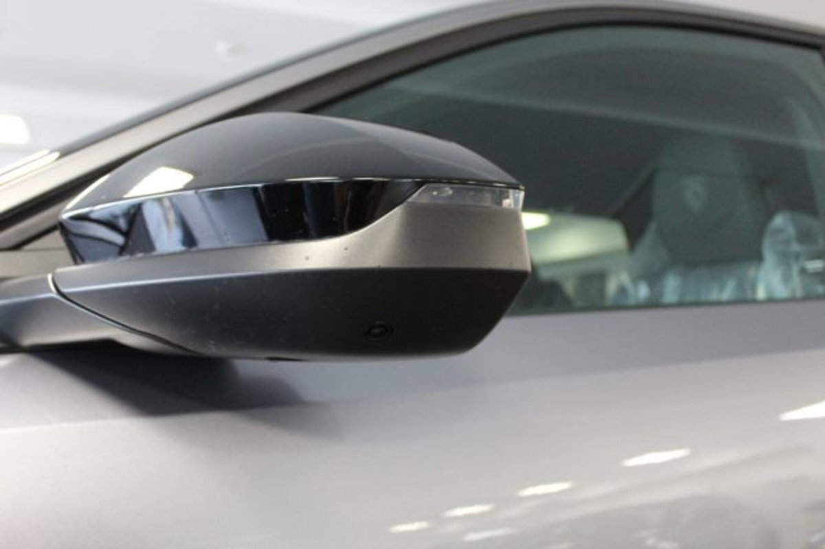 Peugeot 3008 1.2 hybrid GT 145cv e-dcs6 (7)