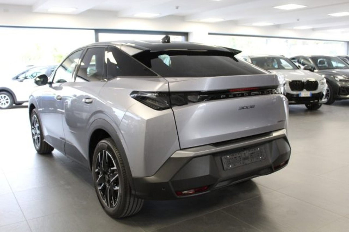 Peugeot 3008 1.2 hybrid GT 145cv e-dcs6 (8)