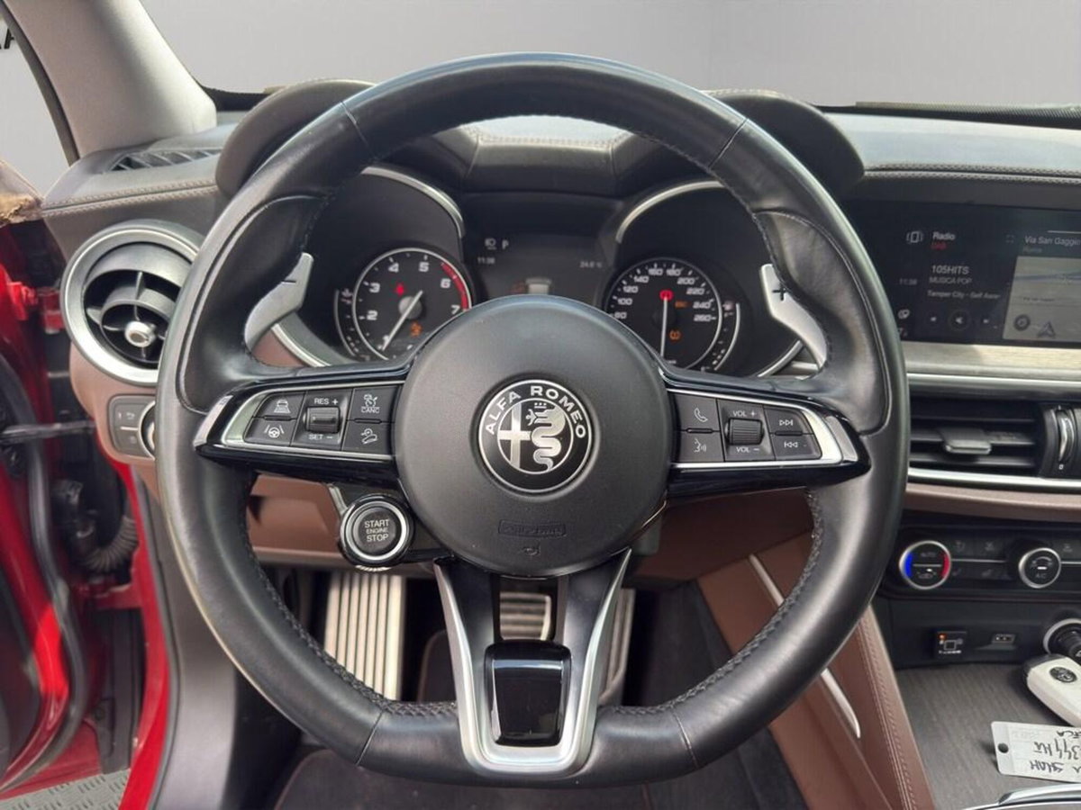 Alfa Romeo Stelvio Stelvio 2.0 Turbo 280 CV AT8 Q4 Ti (10)