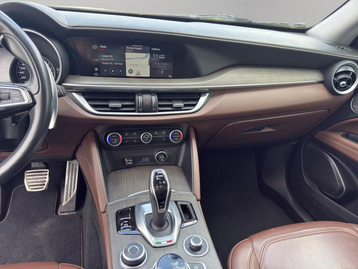 Alfa Romeo Stelvio Stelvio 2.0 Turbo 280 CV AT8 Q4 Ti (13)
