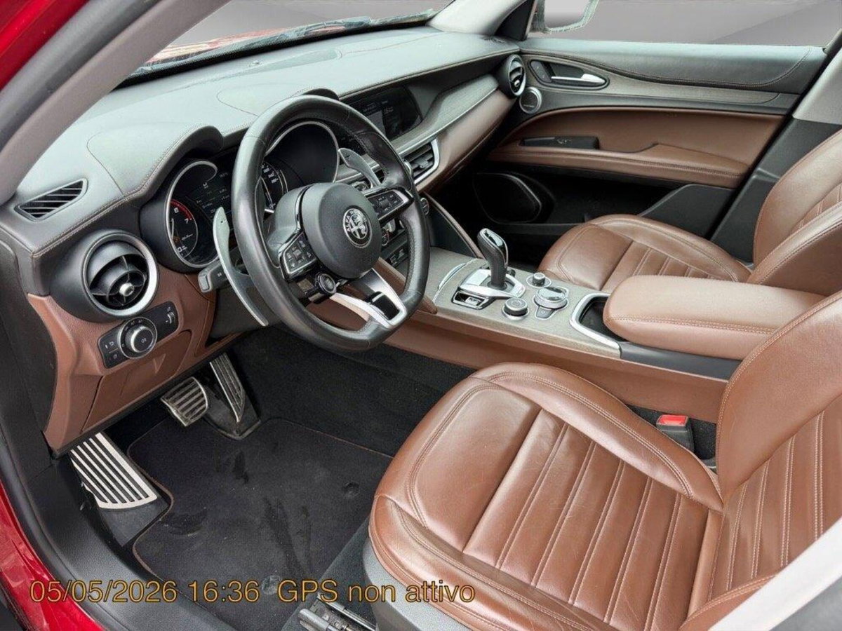Alfa Romeo Stelvio Stelvio 2.0 Turbo 280 CV AT8 Q4 Ti (14)