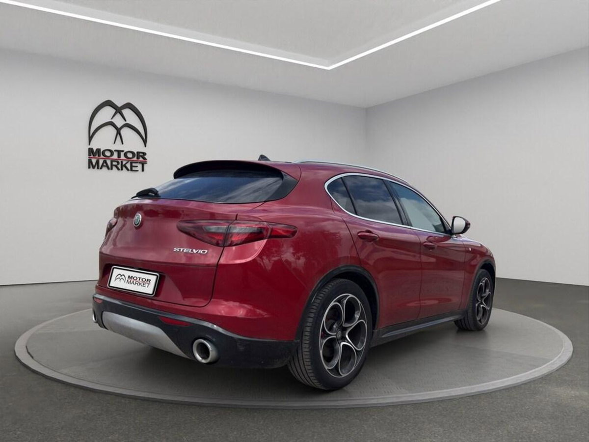 Alfa Romeo Stelvio Stelvio 2.0 Turbo 280 CV AT8 Q4 Ti (7)