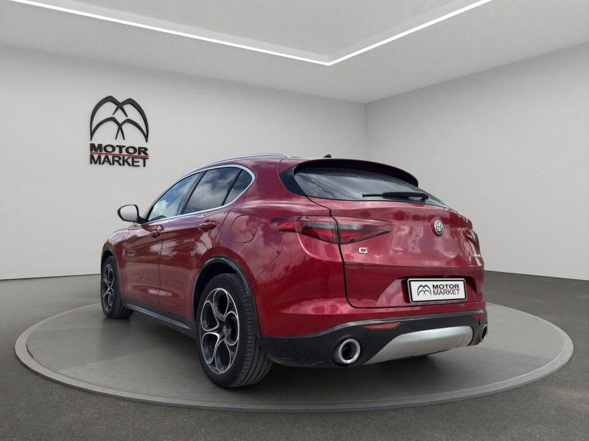 Alfa Romeo Stelvio Stelvio 2.0 Turbo 280 CV AT8 Q4 Ti (8)