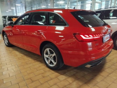 Audi A4 Avant 30 TDI S tronic Business (2)