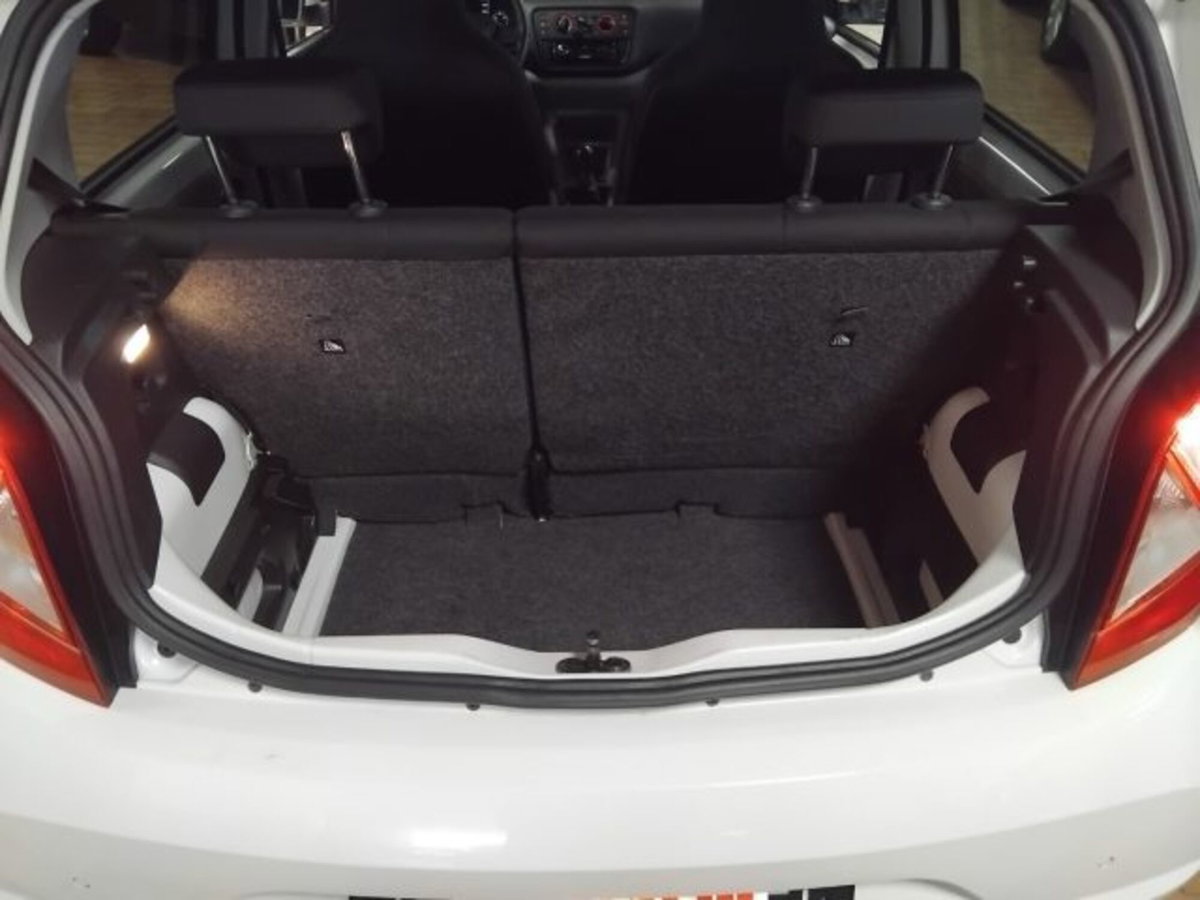 SEAT Mii 1.0 75 CV 5 porte Style (9)