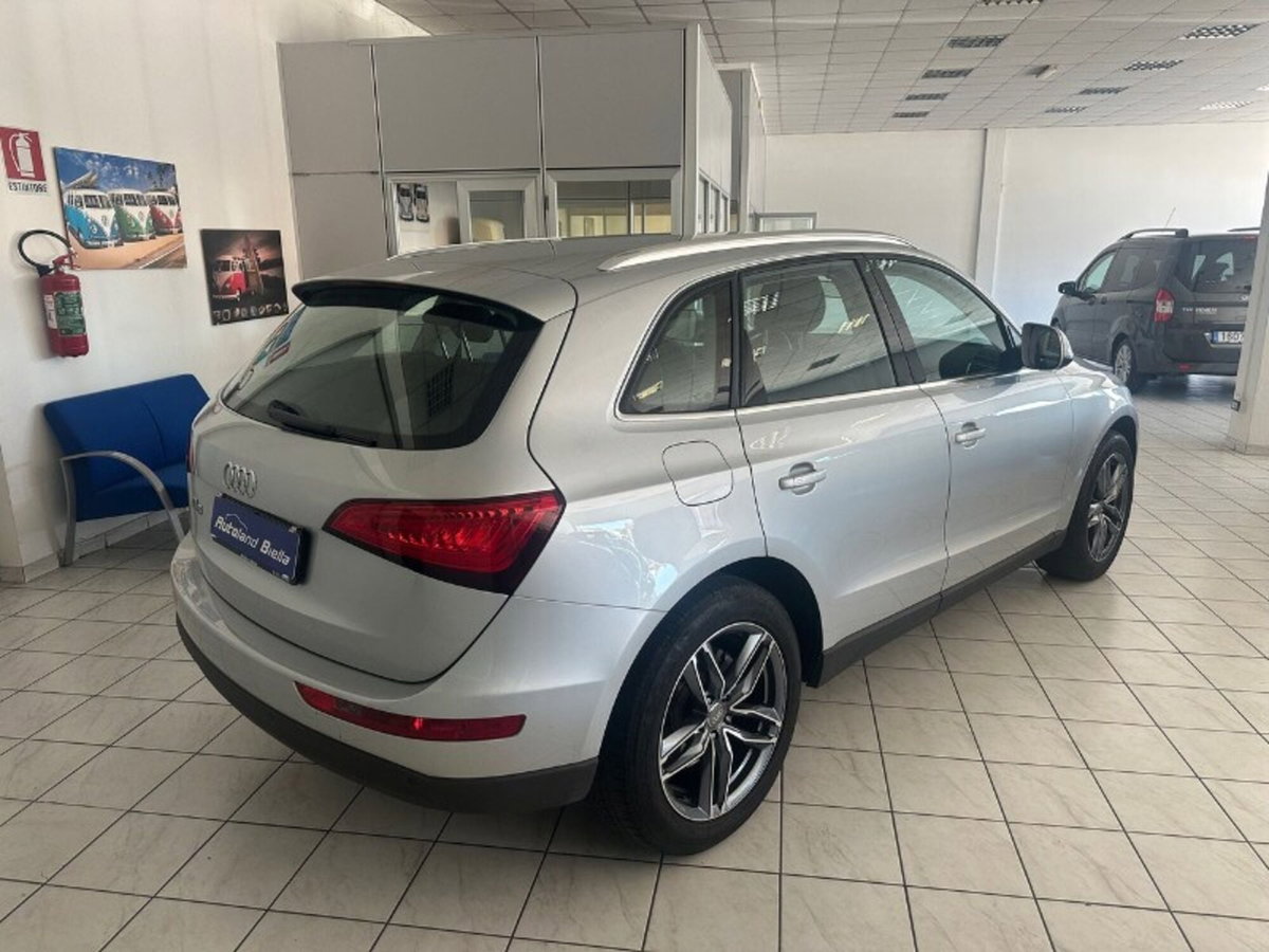 Audi Q5 2.0 TDI 150 CV quattro Business (6)