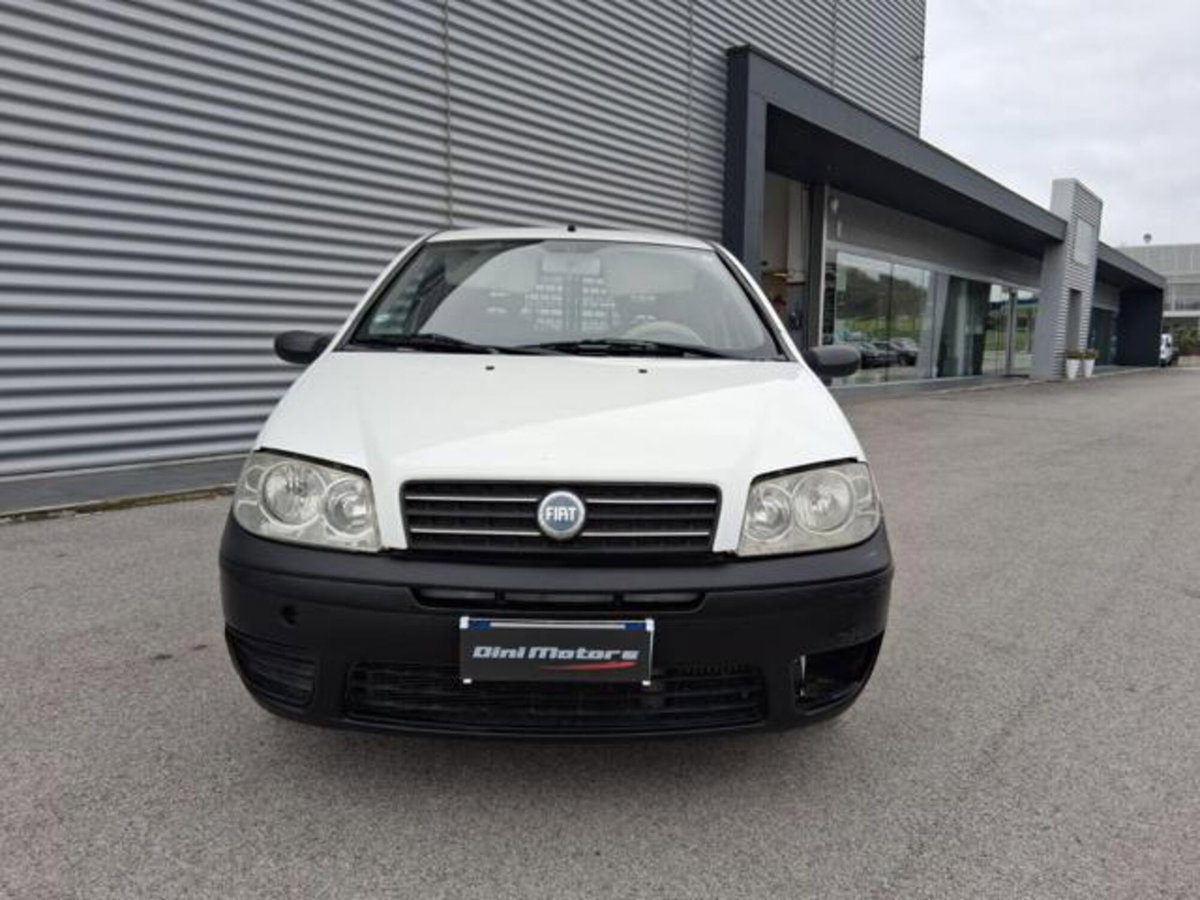 Fiat Punto 1.3 JTD 3 porte 2 p.ti Van (2)