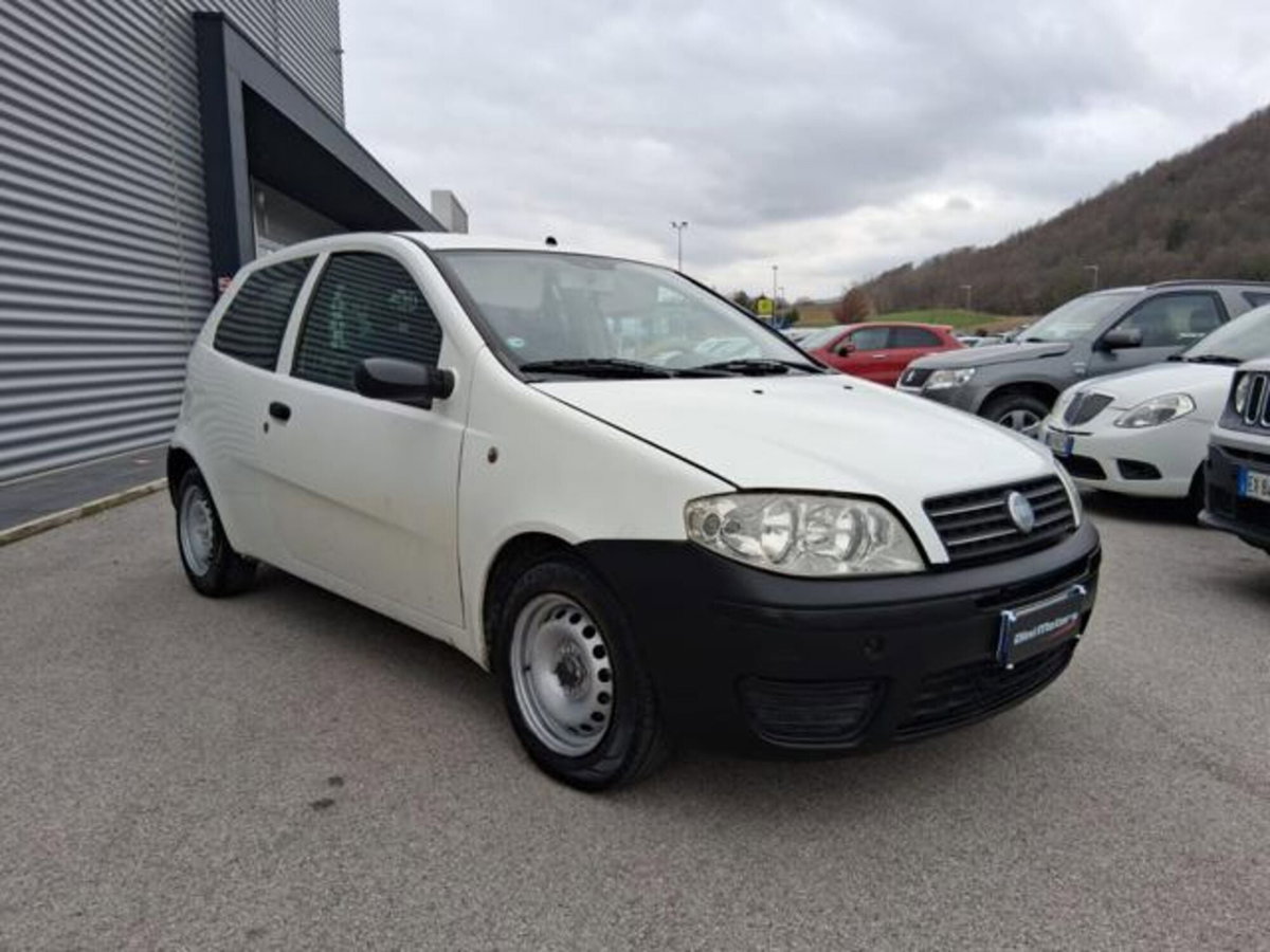 Fiat Punto 1.3 JTD 3 porte 2 p.ti Van (3)