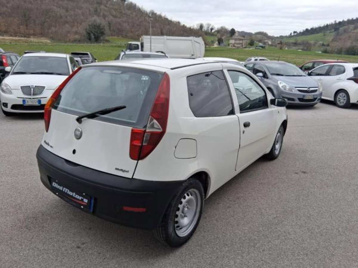 Fiat Punto 1.3 JTD 3 porte 2 p.ti Van (6)