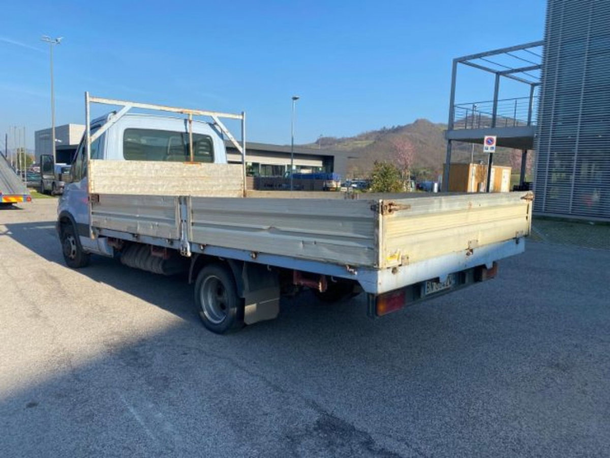 Iveco Daily Telaio 35.10 2.8 TD PL Cabinato Classic (5)