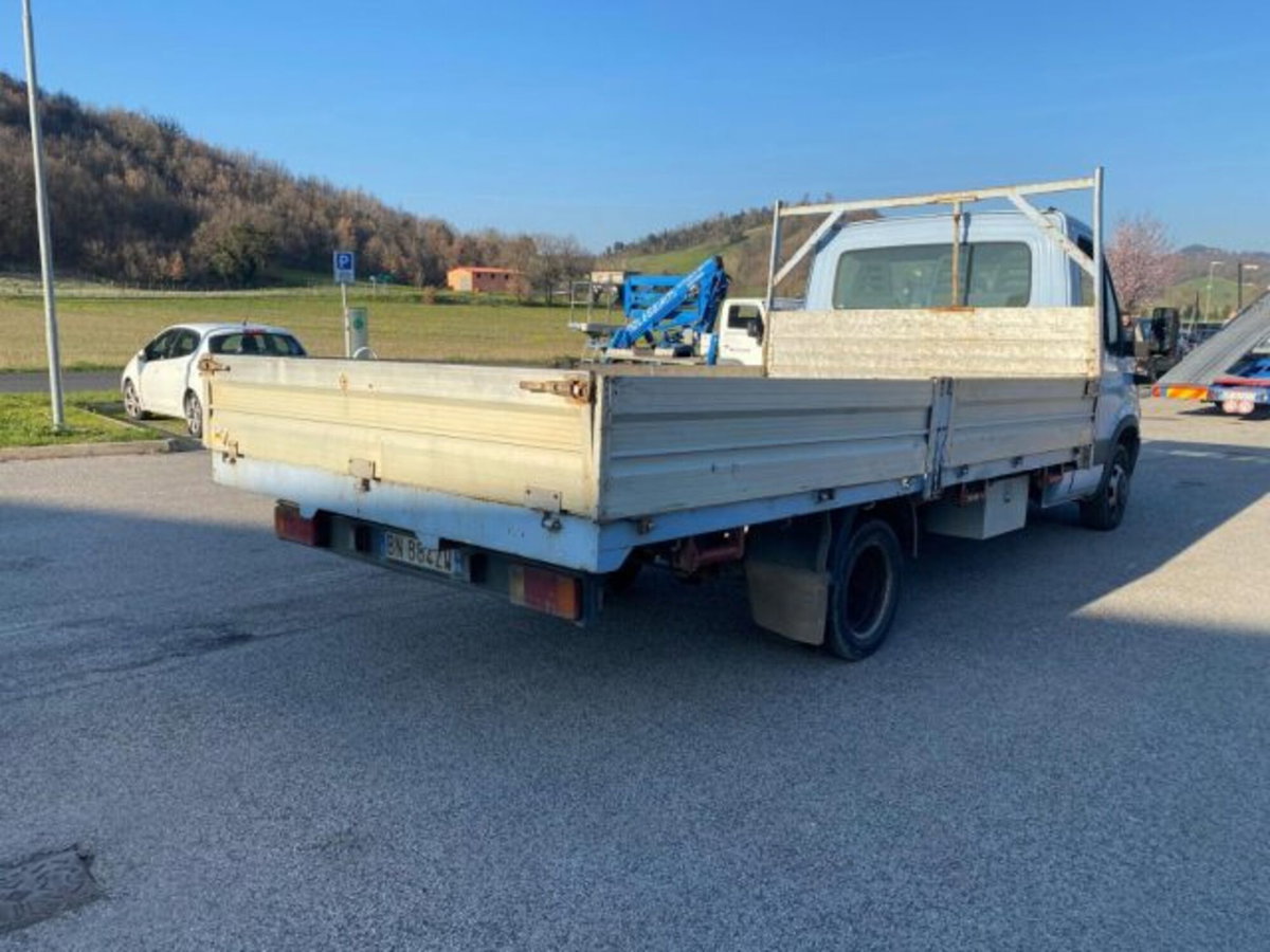 Iveco Daily Telaio 35.10 2.8 TD PL Cabinato Classic (6)