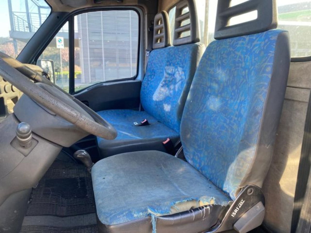 Iveco Daily Telaio 35.10 2.8 TD PL Cabinato Classic (7)