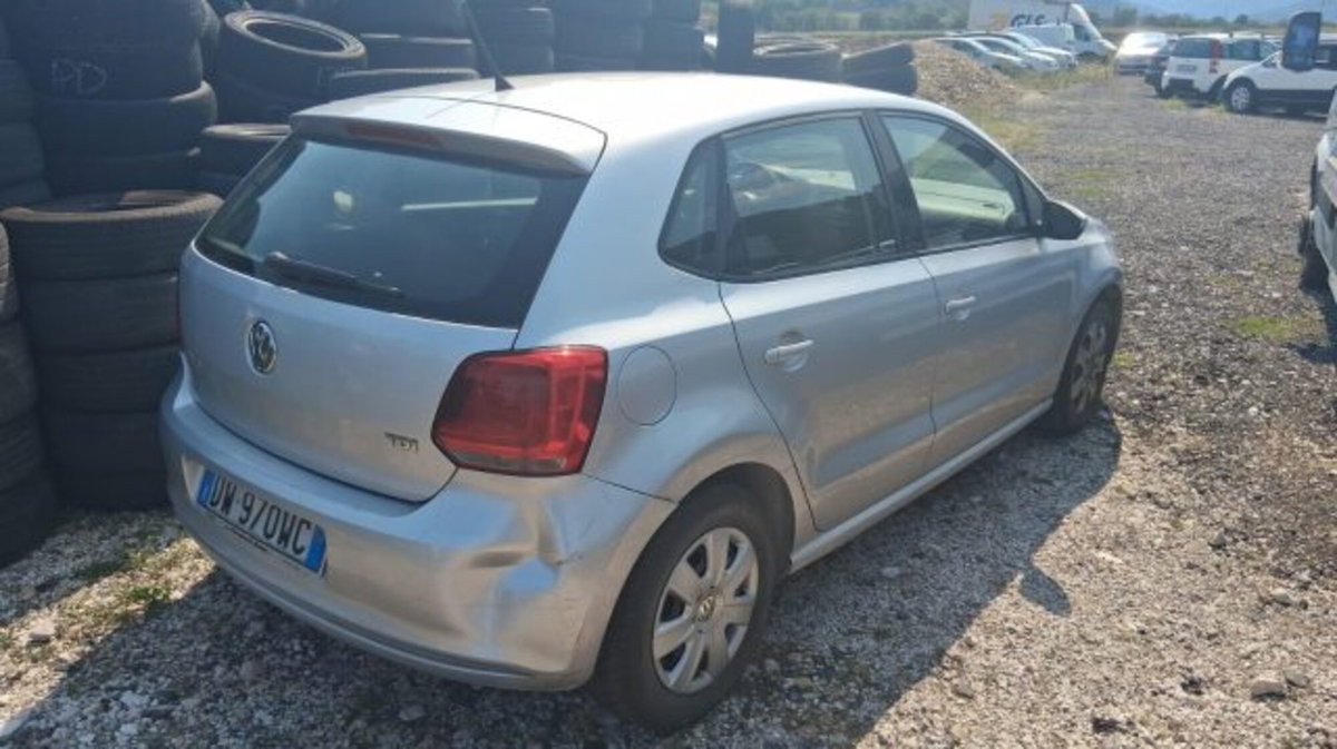 Volkswagen Polo 1.6 TDI DPF 5 porte Comfortline (4)