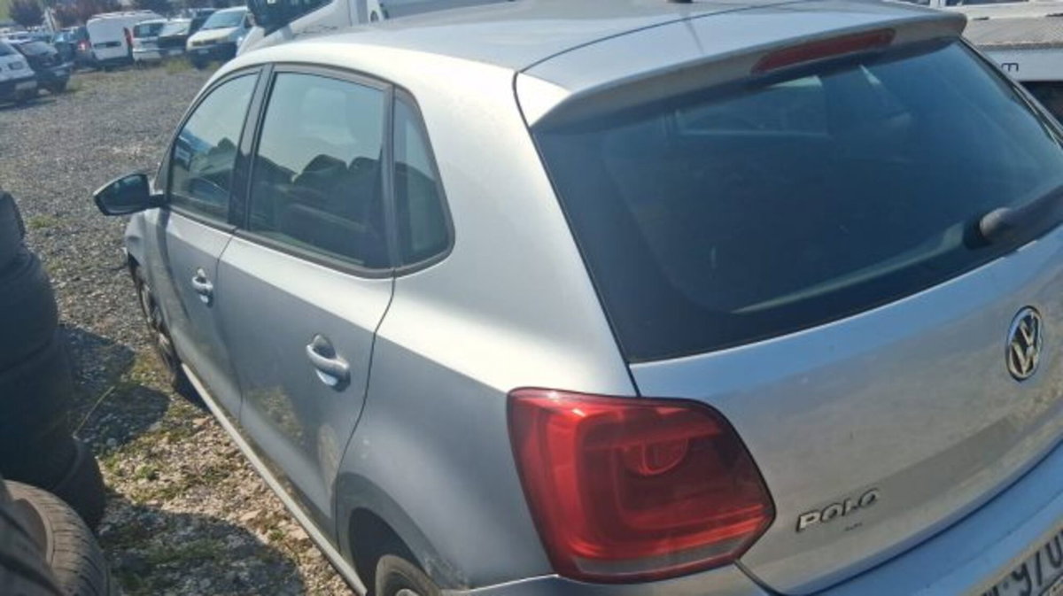 Volkswagen Polo 1.6 TDI DPF 5 porte Comfortline (6)