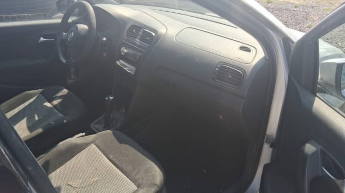 Volkswagen Polo 1.6 TDI DPF 5 porte Comfortline (7)