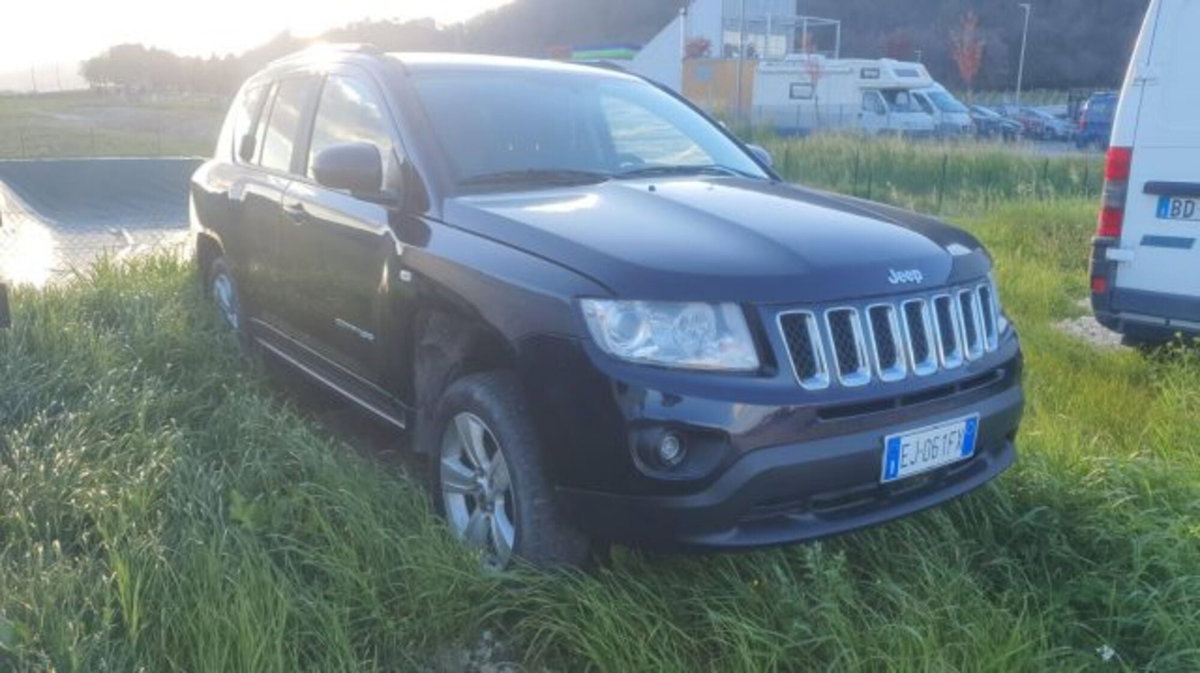 Jeep Compass 2.2 CRD Limited (3)