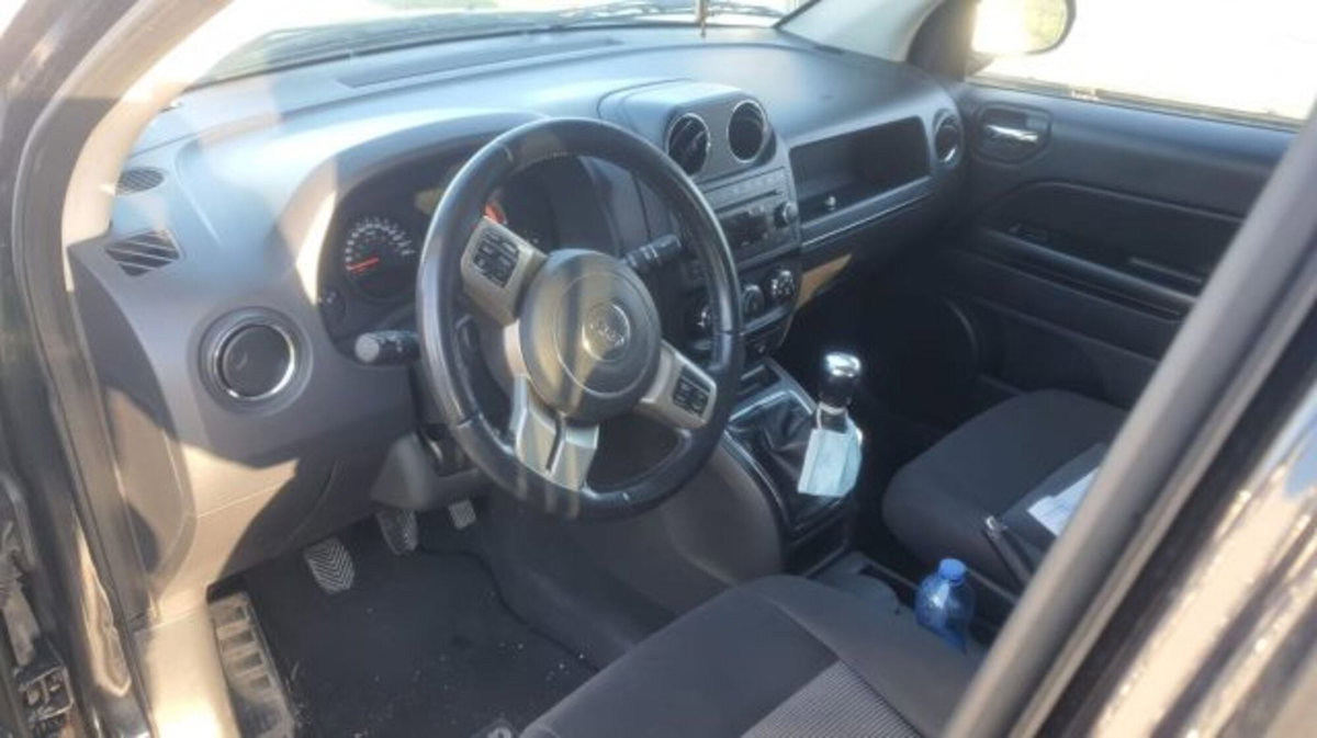 Jeep Compass 2.2 CRD Limited (6)