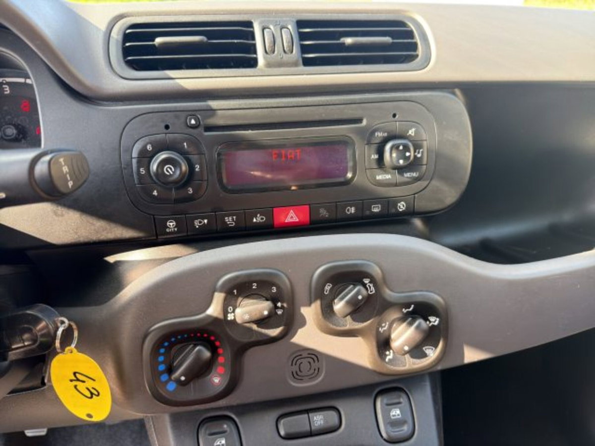 Fiat Panda 1.3 MJT 95 CV S&S Easy (15)