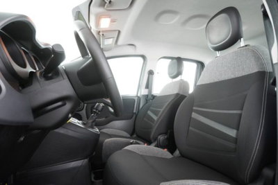 Fiat Panda 1.0 FireFly S&S Hybrid City Cross (2)